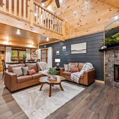 Hot Tub, Pool Table Cabin, No Steep Roads