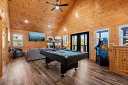 Quiet Dog Friendly Cabin, Hot Tub, Game Room - Image 5