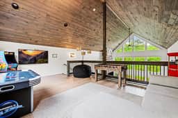 Mountain Views, Hot Tub, Arcade & Fire Pit - Image 3