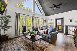 Dog-Friendly Ridge Views, Arcade & Hot Tub - Image 2