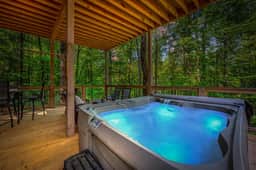 Golf Simulator Cabin · Hot Tub & Game Loft - Image 3