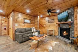 Hot Tub, Pool Table, Fall Views By Dollywood - Image 4