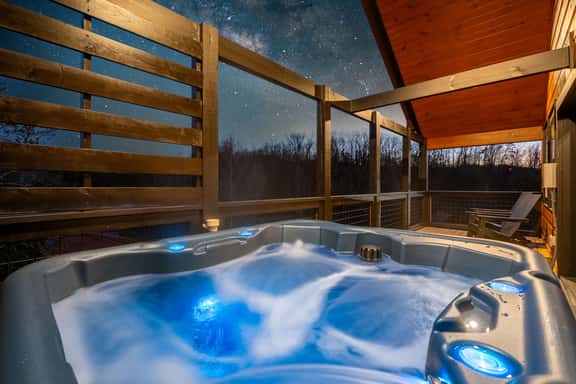 Hot Tub, Game Loft, 6 Min To The Island - Image 1