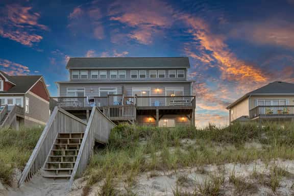 Oceanfront Home, Hot Tub, Arcade, Dog Friendly - Image 1