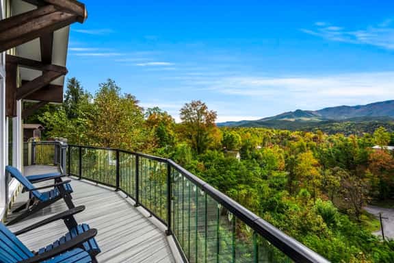 Mt. LeConte Views · Hot Tub · Arcade · 4 Suites - Image 1