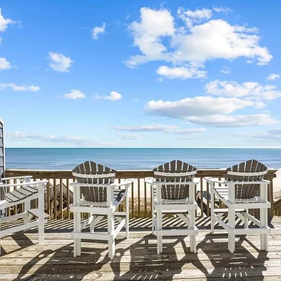 Ocean's Edge: Oceanfront Home, Dog Friendly - Image 1