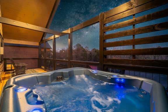 Quiet Dog Friendly Cabin, Hot Tub, Game Room - Image 3