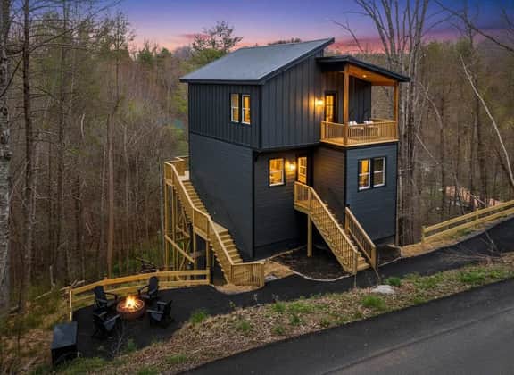 Hot Tub + Fire Pit Cabin, 5 Mi To Gatlinburg - Image 3