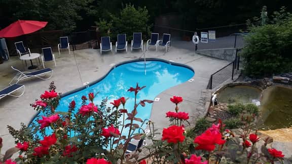 Mountain Views, Hot Tub, 4 Mi To Gatlinburg - Image 4