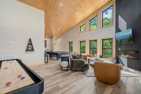 Swim Spa · Fall Mountain Views · Game Room - Image 3