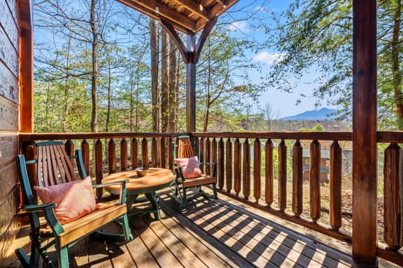 Near Downtown, Mountain Views, Hot Tub, Arcade - Image 2