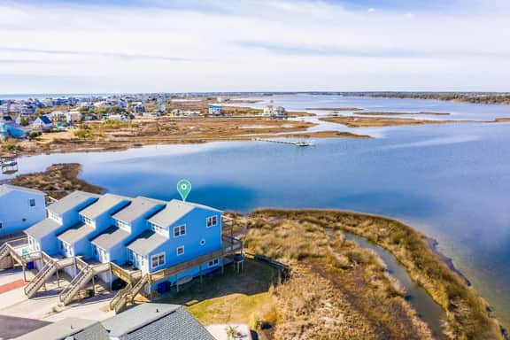 Soundfront Retreat, Sunset Decks, Beach Walk - Image 2