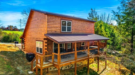 Hot Tub, Pool Table Cabin, No Steep Roads - Image 4