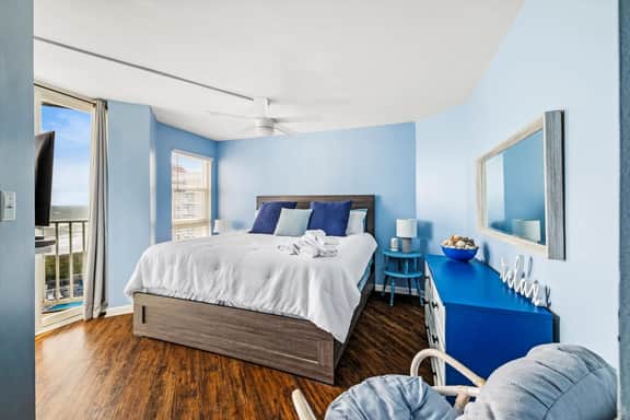 Oceanfront Balcony · Pool & Sauna · Sleeps 9 - Image 5