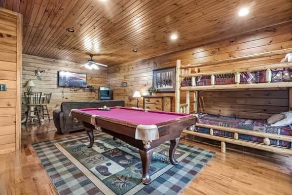 Hot Tub, Fireplace, Game Room, 2 Mi To Town - Image 5