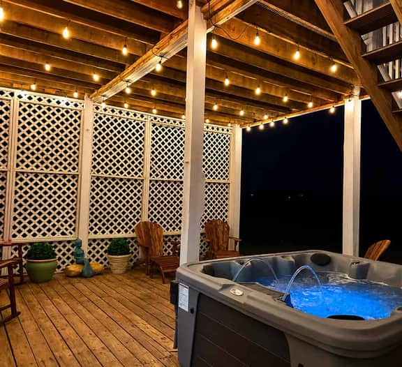 Private Beach Access, Hot Tub, Fire Pit - Image 3