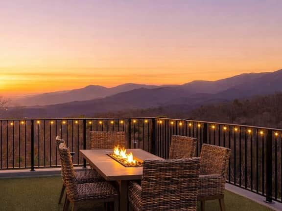 Indoor Pool, Hot Tub, Ski View · Sleeps 22 - Image 2