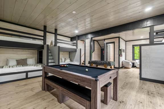 Indoor Pool, Hot Tub, Ski View · Sleeps 22 - Image 4