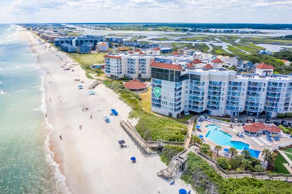 Oceanfront Condo · Balcony Views, Resort Pool - Image 4