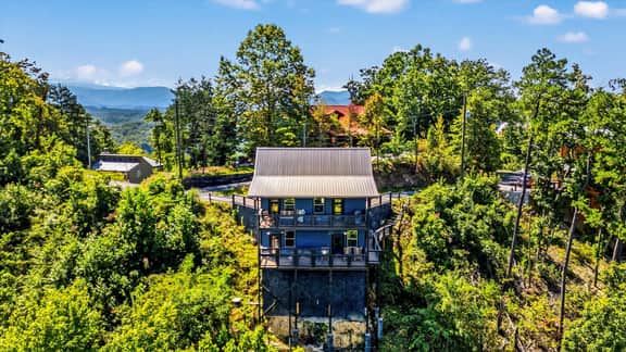 Mountain Views, Hot Tub, Theater & Arcade - Image 3